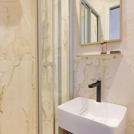 Appt Cosy Proche Canal Saint Martin - Mobility Lease Appartamento *